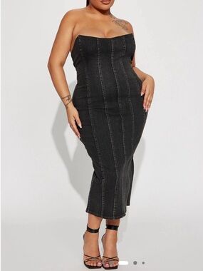 Fashion Nova Strapless Black Denim Midi Dress
